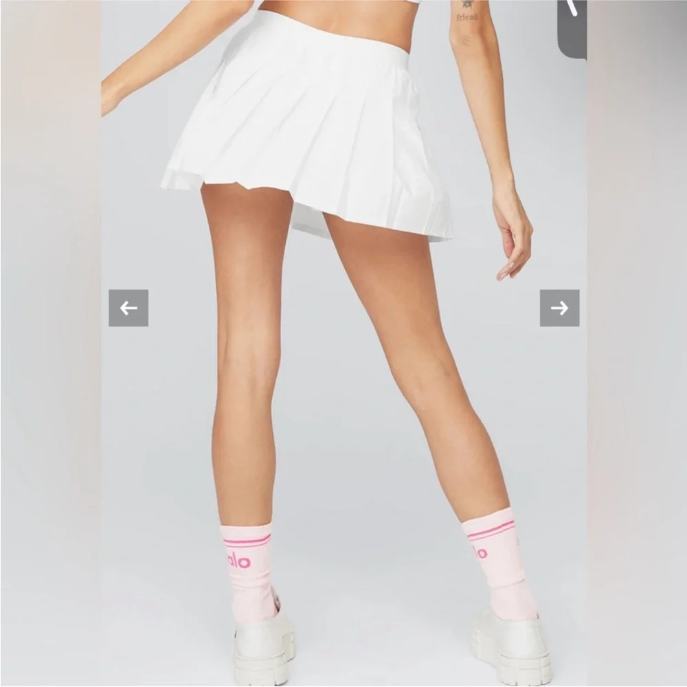 ALO Yoga White Pleated Athletic Skirt